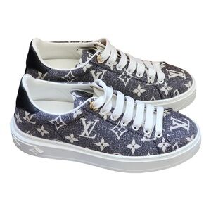 Louis Vuitton Monogram Sneakers
